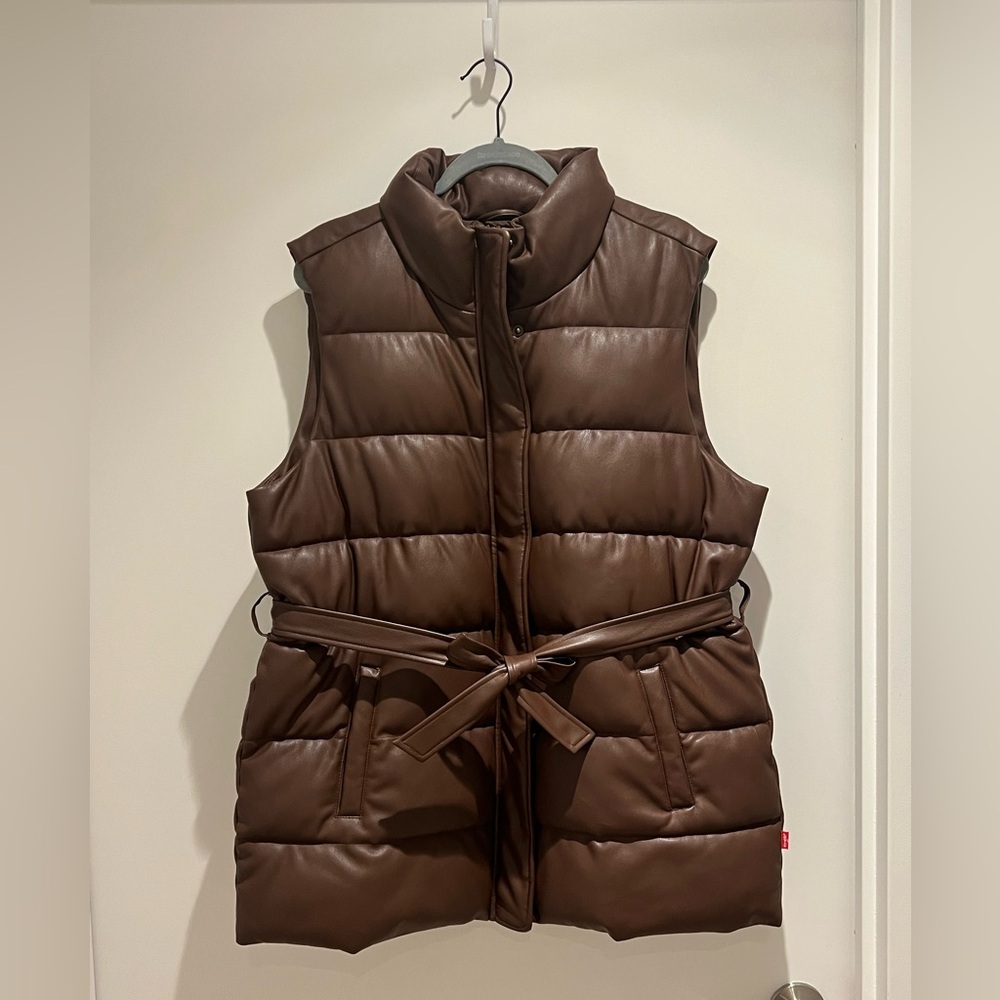 Levi brown Vegan leather puffer vest - XL